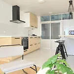 Vibescoruna- 1d Apartmán